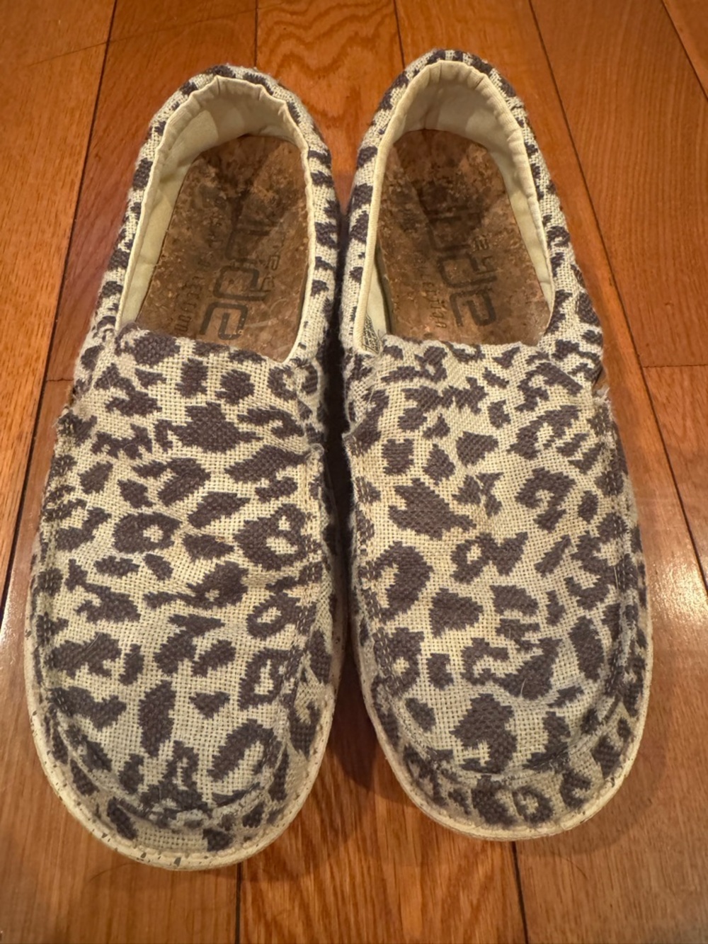 Hey Dude Misty Woven Cheetah Grey Slip-Ons Size 8